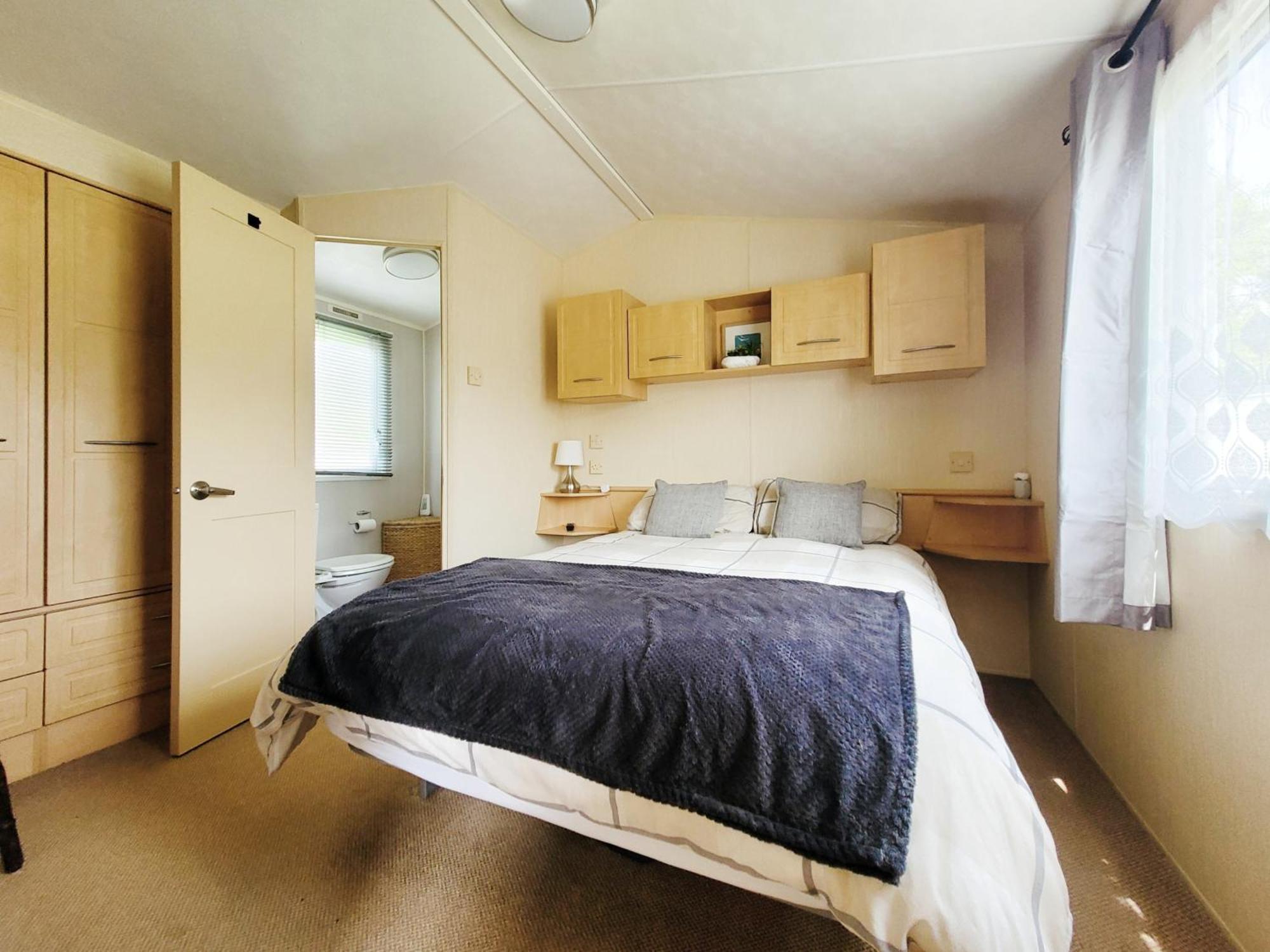 Lakeside Cotswold Holiday Home Cirencester Exterior foto