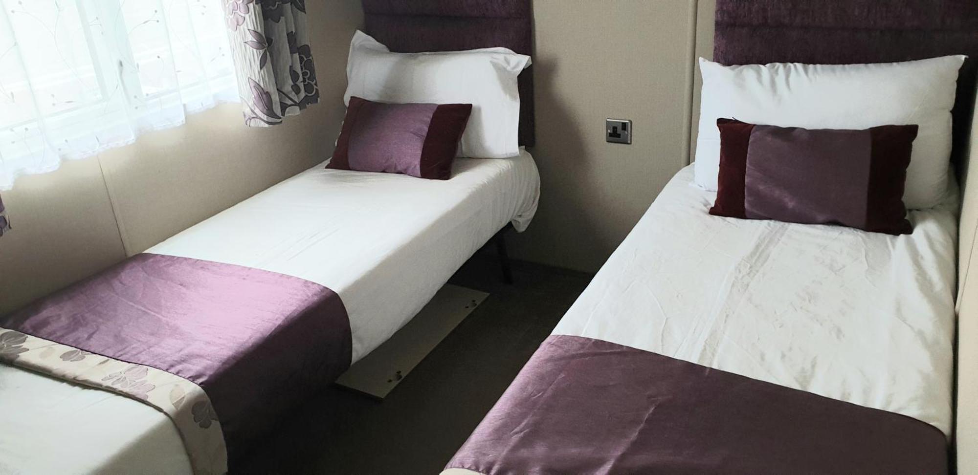 Lakeside Cotswold Holiday Home Cirencester Habitación foto